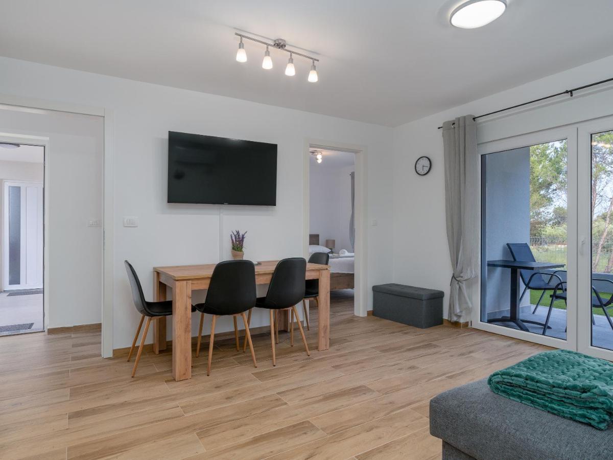 فير Number One Apartments المظهر الخارجي الصورة