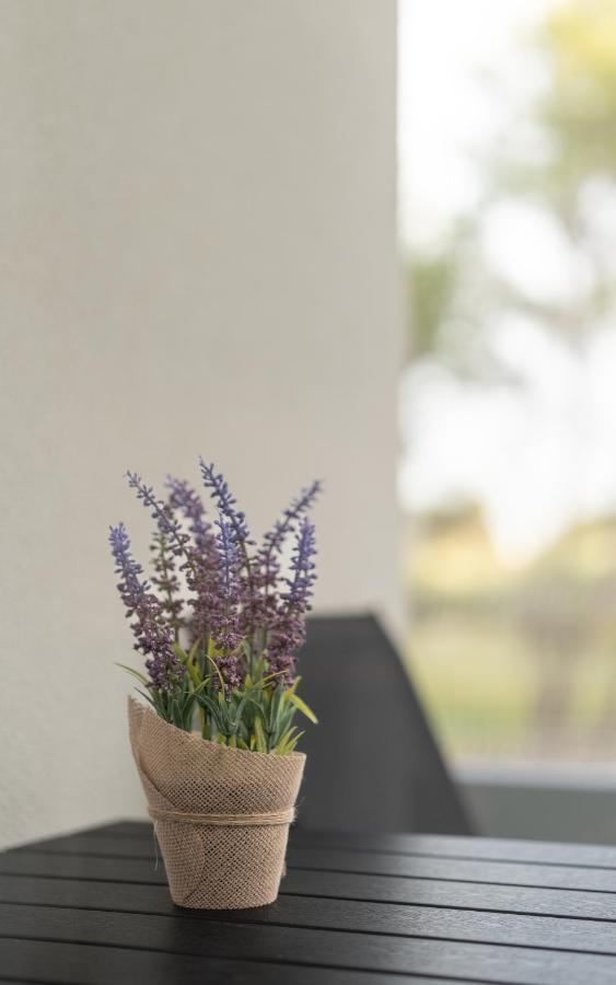 فير Number One Apartments المظهر الخارجي الصورة