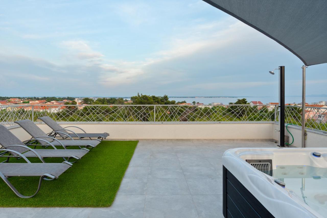 فير Number One Apartments المظهر الخارجي الصورة