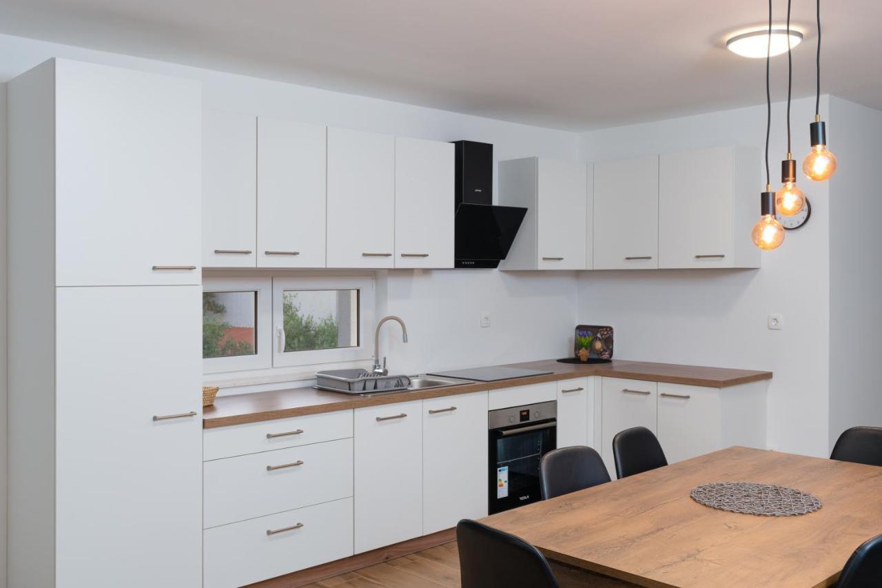 فير Number One Apartments المظهر الخارجي الصورة
